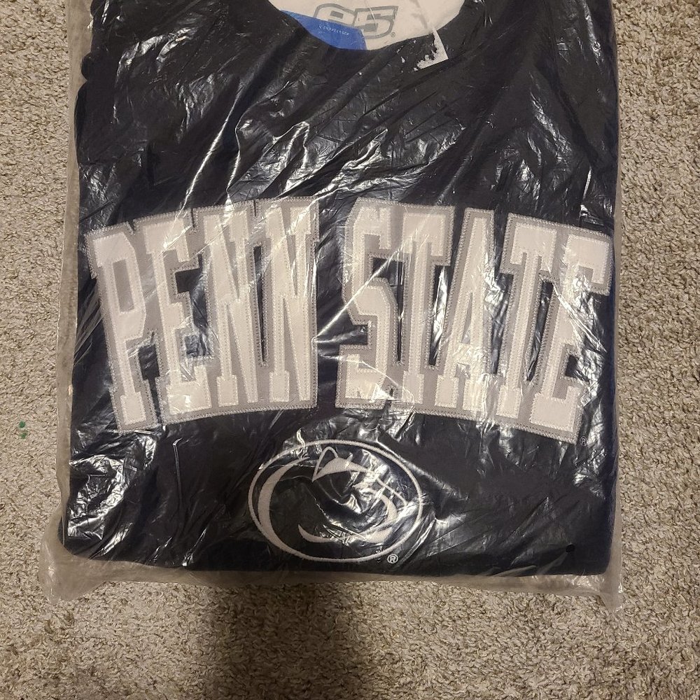 Penn State sweat shirt